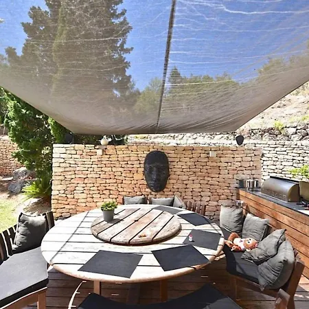Villa Emeria By The Pearls Collection Santa Eularia des Riu